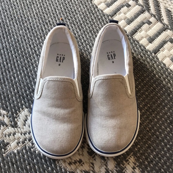GAP Toddler Shoes - Picture 2 of 7